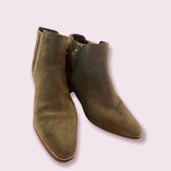 💥Cole Haan Suede Hadlyn Bootie💥 - Picture 4 of 5